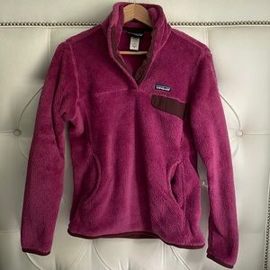 Patagonia Re-Tool Snap-T Fleece Pullover in Magenta Pink